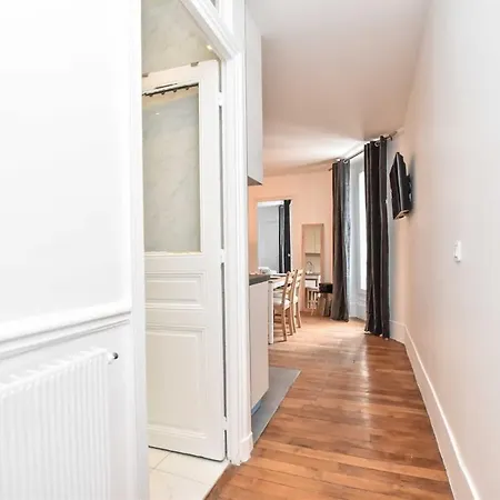 Serene - 2br 6p - Menilmontant *